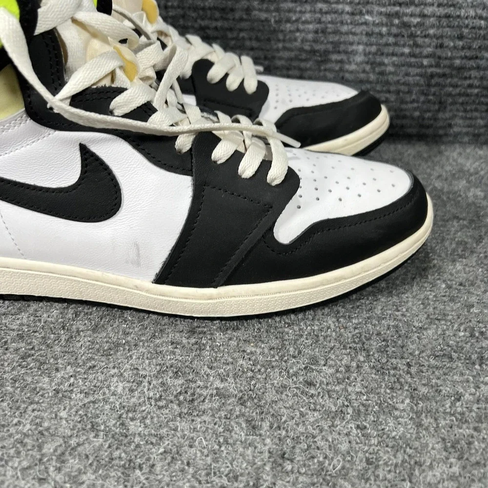 Nike Air Jordan 1 Retro High Volt Gold Shoes Mens Size 11‎ Multicolor 555088-118